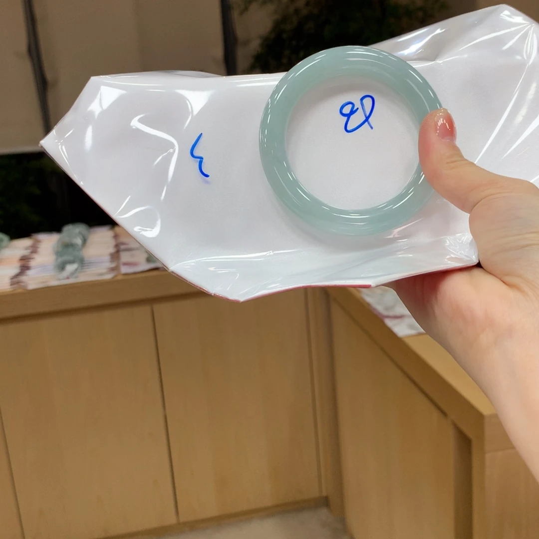 未镶嵌手镯翡翠不退不换
