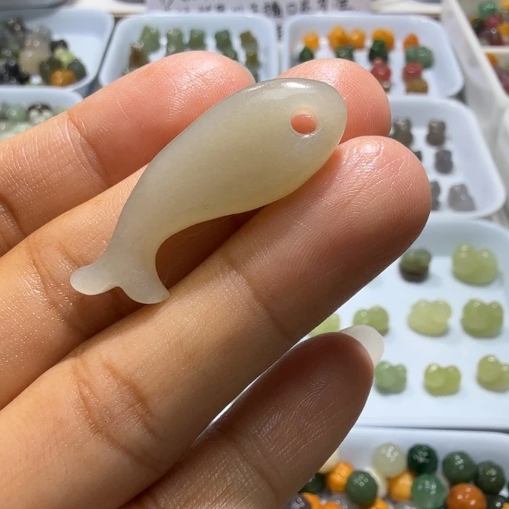 未镶嵌和田玉珠宝半成品