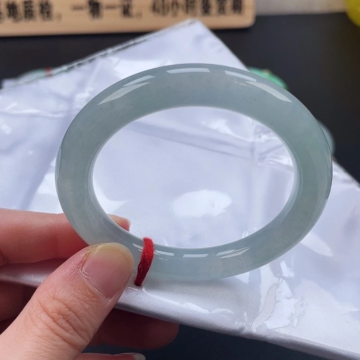 翡翠未镶嵌手镯圆条69