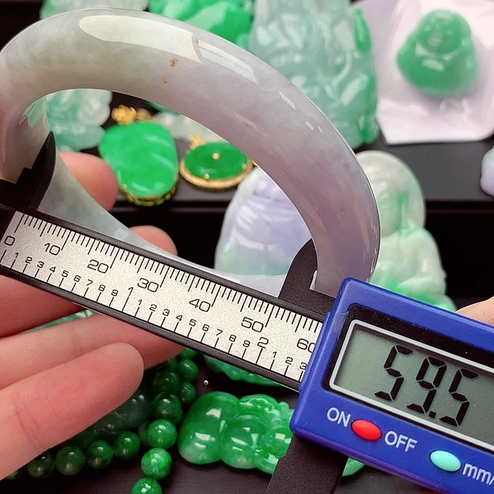 翡翠手镯未镶嵌a货