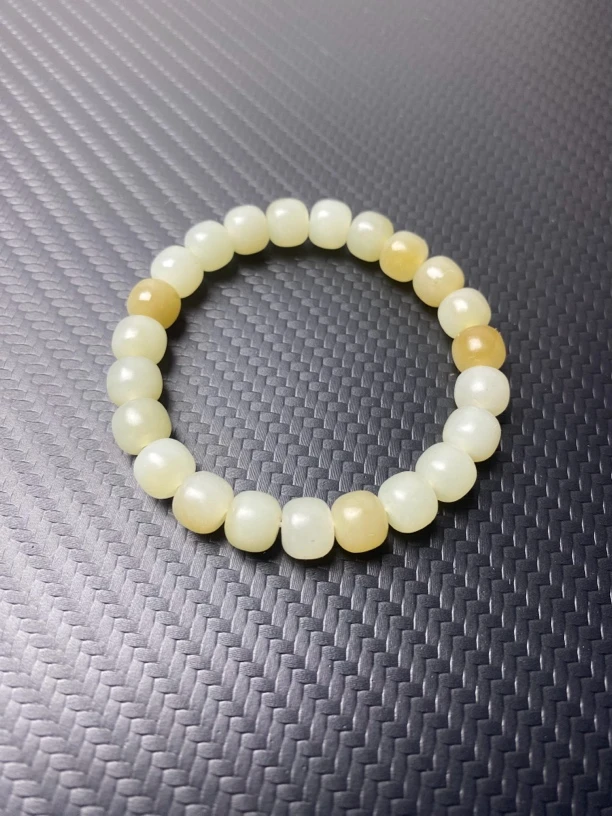 精品新疆和田玉手串