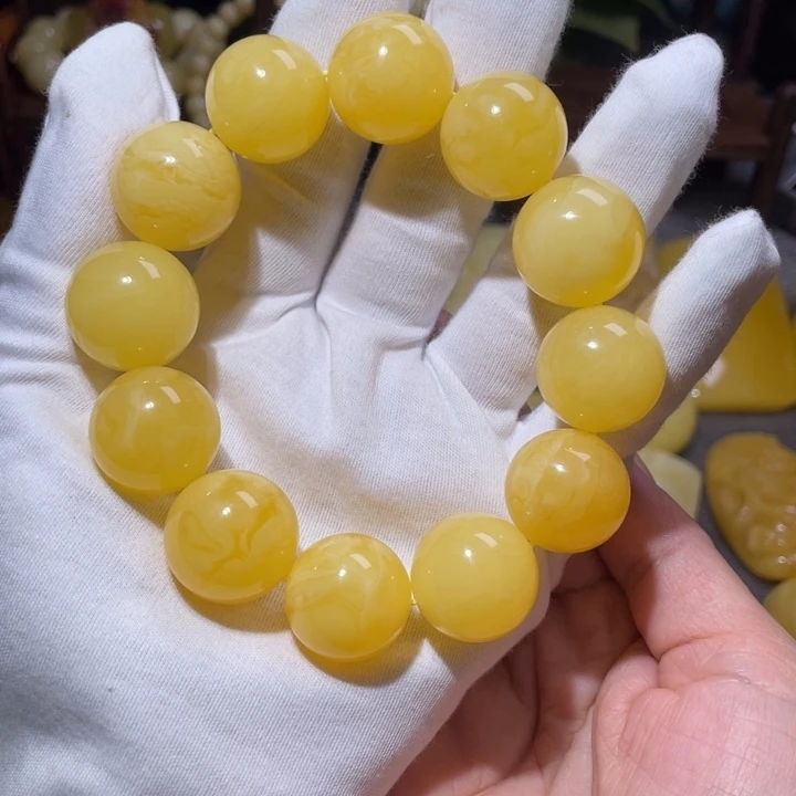 琥珀吊坠(不含链)未镶嵌在**叔