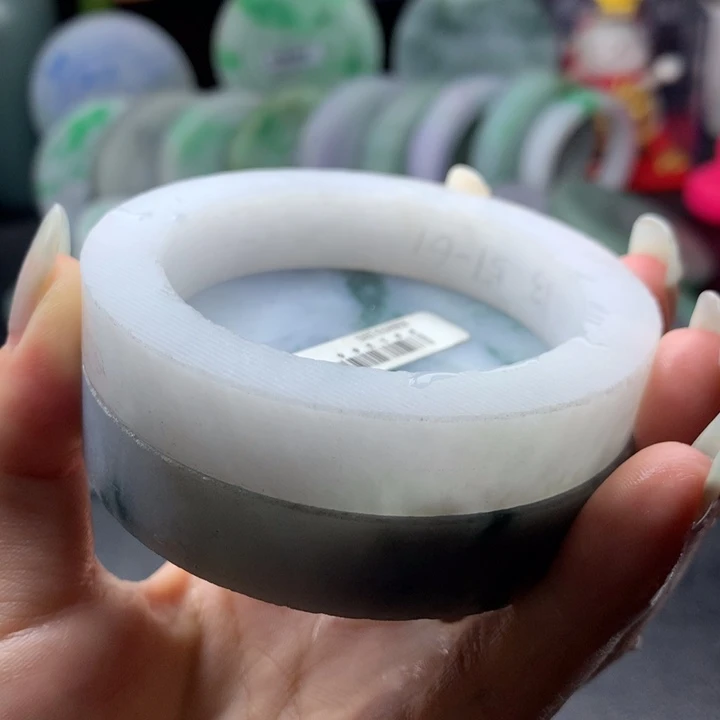 定制翡翠手镯未镶嵌