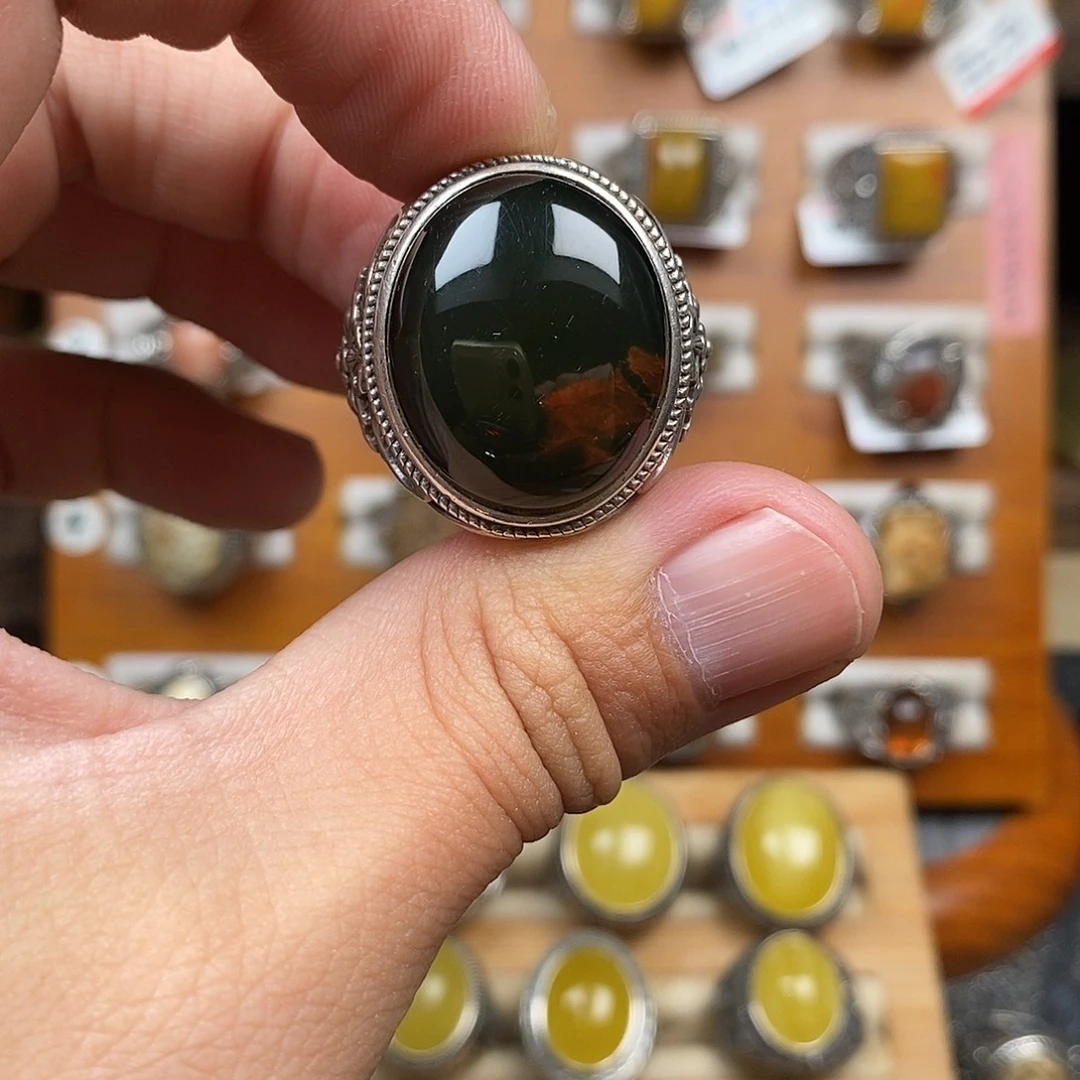 银S925镶嵌琥珀戒指