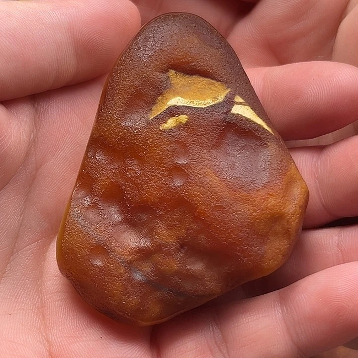 定制琥珀未镶嵌一*猫纯天然蜜蜡吊坠