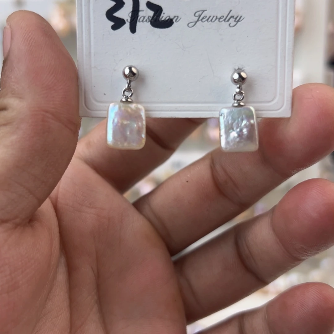 淡水珍珠耳饰未镶嵌