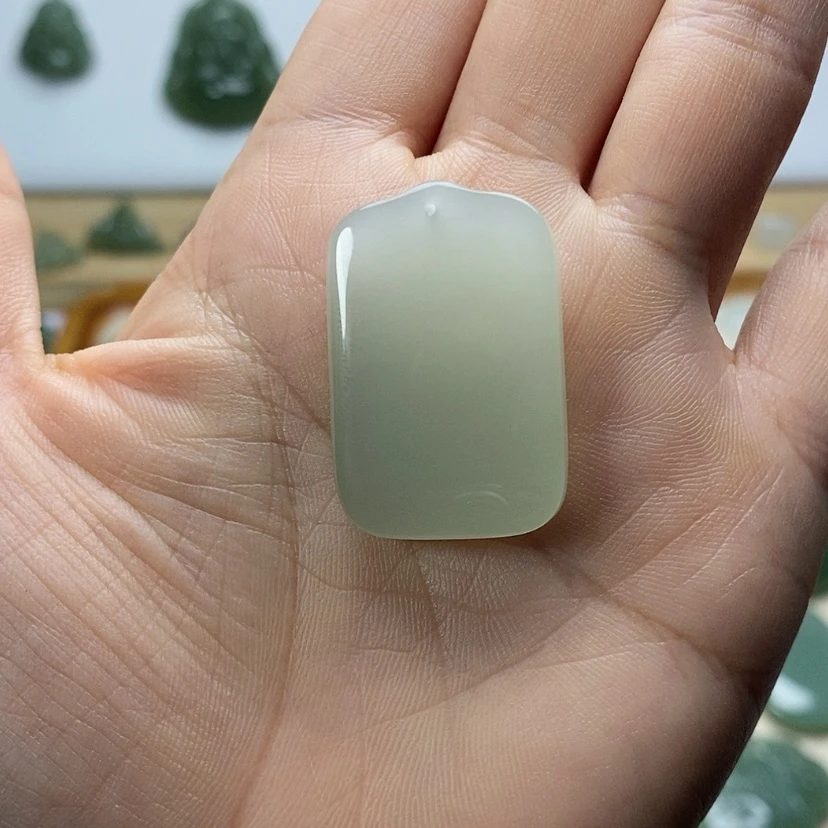 【闪购商品】颈饰未镶嵌和田玉