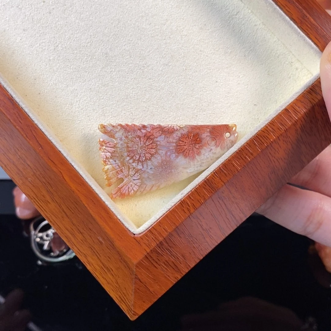 硅化珊瑚（珊瑚玉）未镶嵌颈饰150