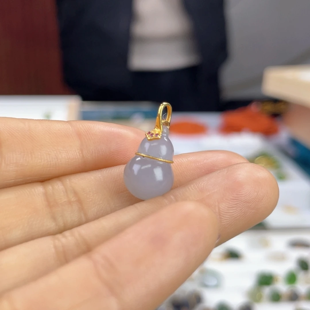 和田玉颈饰18K金镶嵌