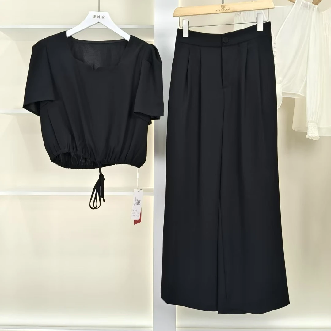 一路童行 30513260  夏季法式气质短款上衣和休闲裤时尚套装女装