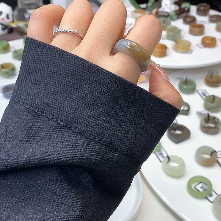 和田玉（糖玉）未镶嵌戒指Z29糖青花馒头17.75不退换