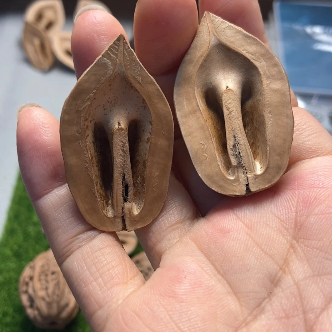 文玩核桃吊坠佳****兴秋子