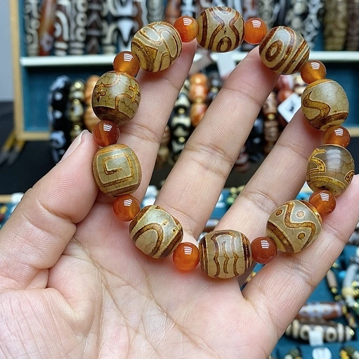 玛瑙/玉髓颈饰合金