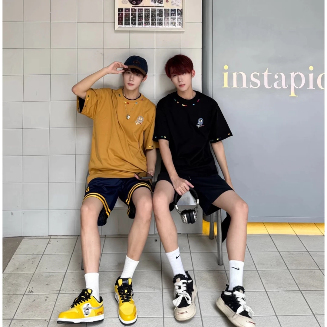 C8#国潮笑脸，默认瑕疵，介意勿拍！彩绣t恤夏宽松速干圆领半袖