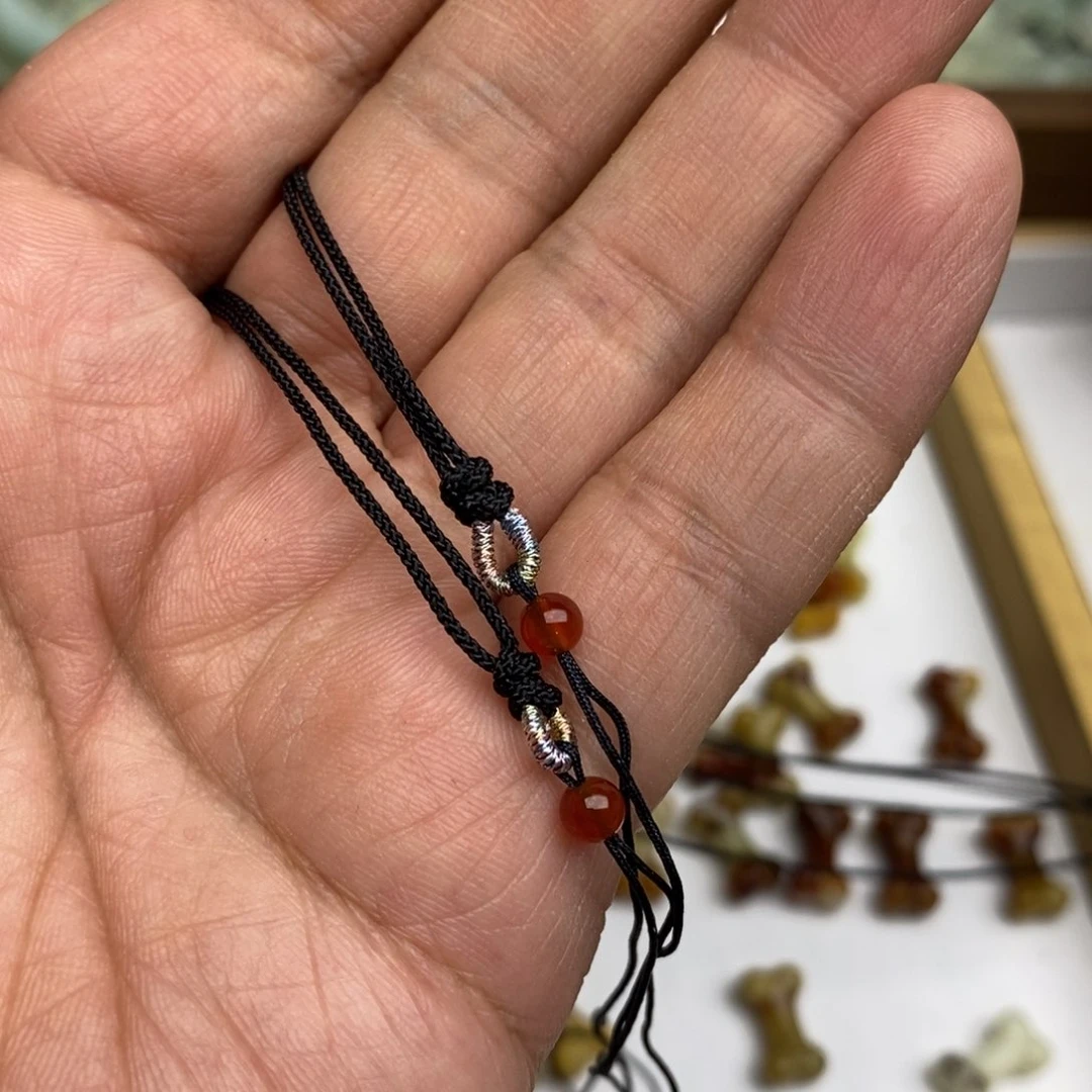 岫玉纯天然岫玉，默认微瑕，不退不换未镶嵌