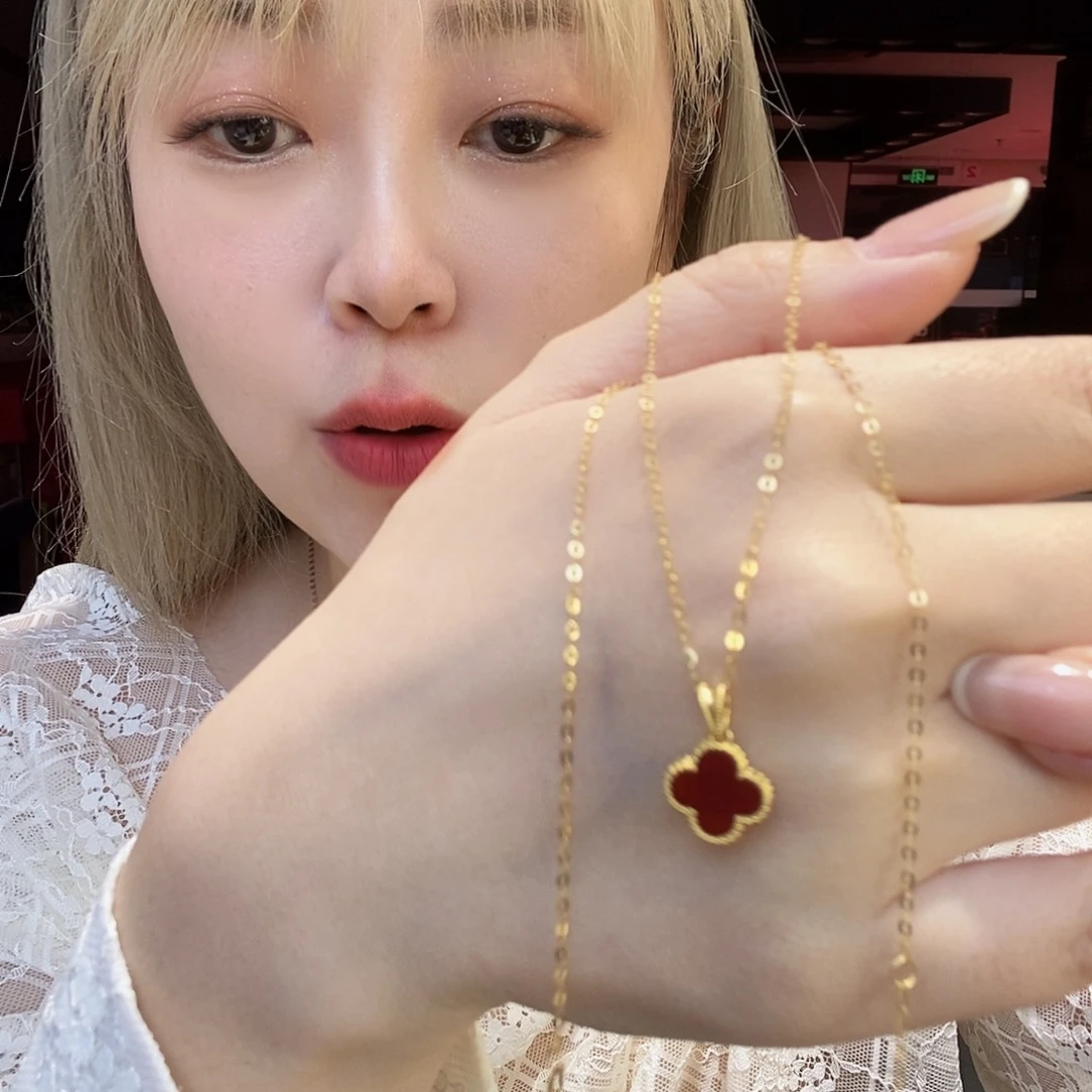 玛瑙/玉髓18K金镶嵌颈饰红黄