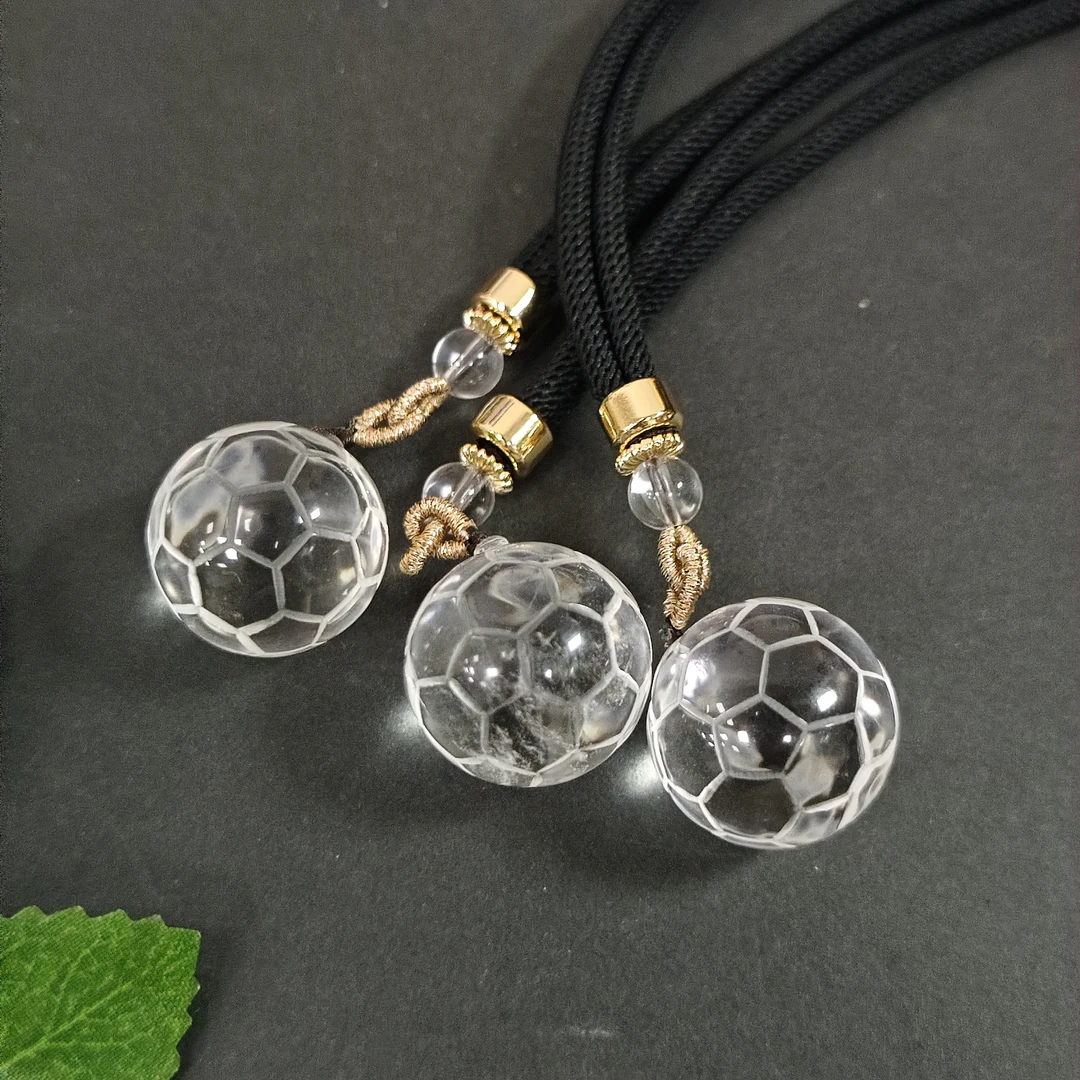 【书记甄选】天然白水晶足球吊坠 多样性发一件 3126NZ