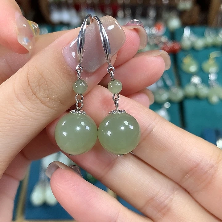 和田玉银S925镶嵌耳饰卡12左右