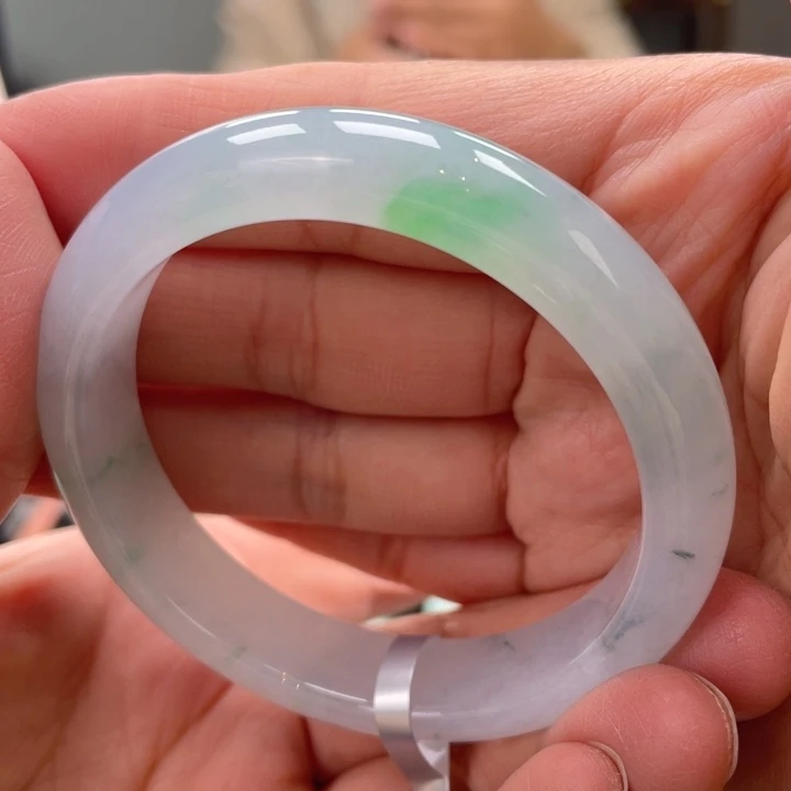 翡翠未镶嵌手镯缅甸翡翠