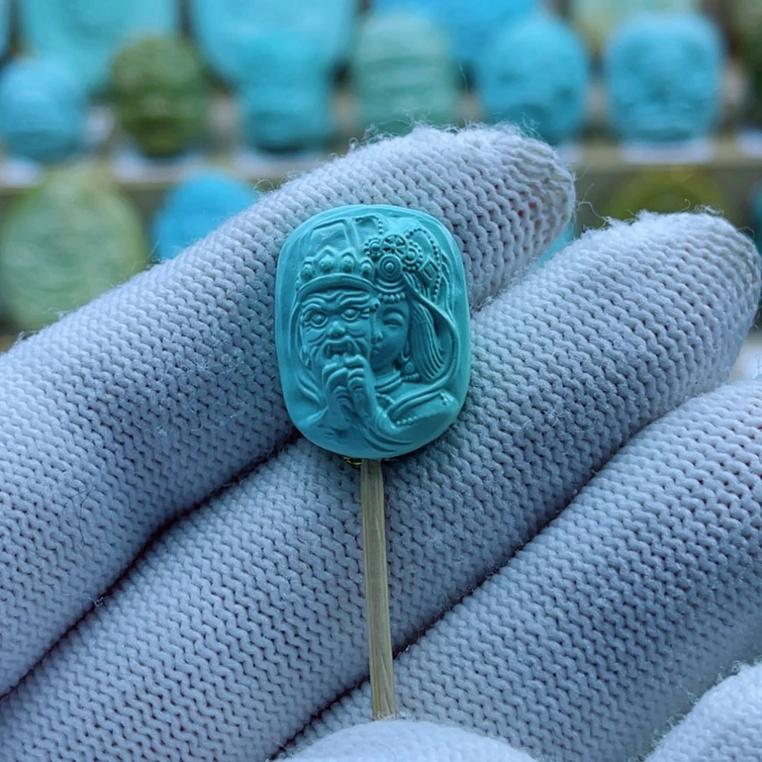 绿松石未镶嵌珠宝奇石