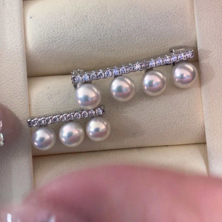 未镶嵌胸饰淡水珍珠