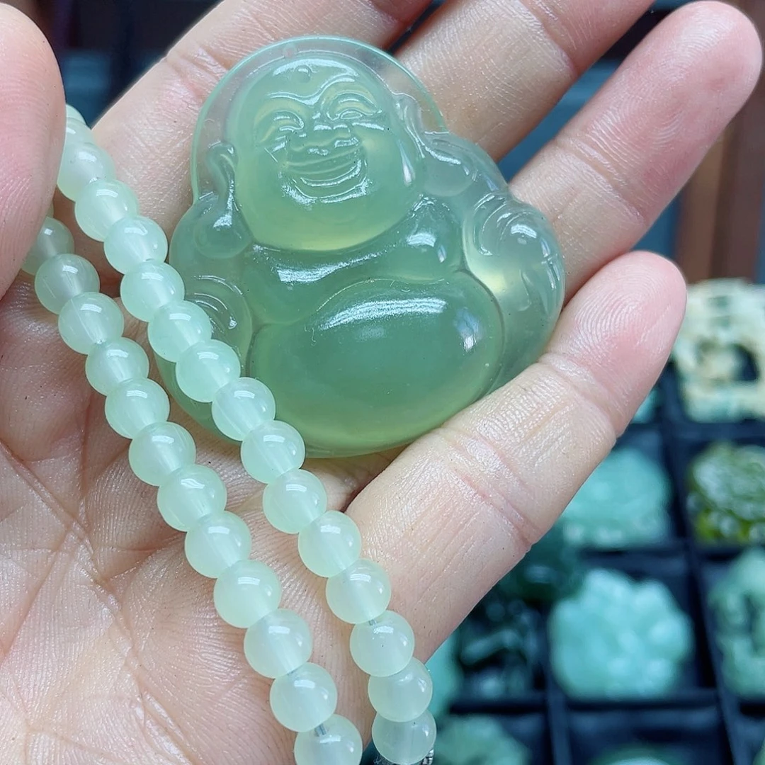 蛇纹石玉未镶嵌颈饰