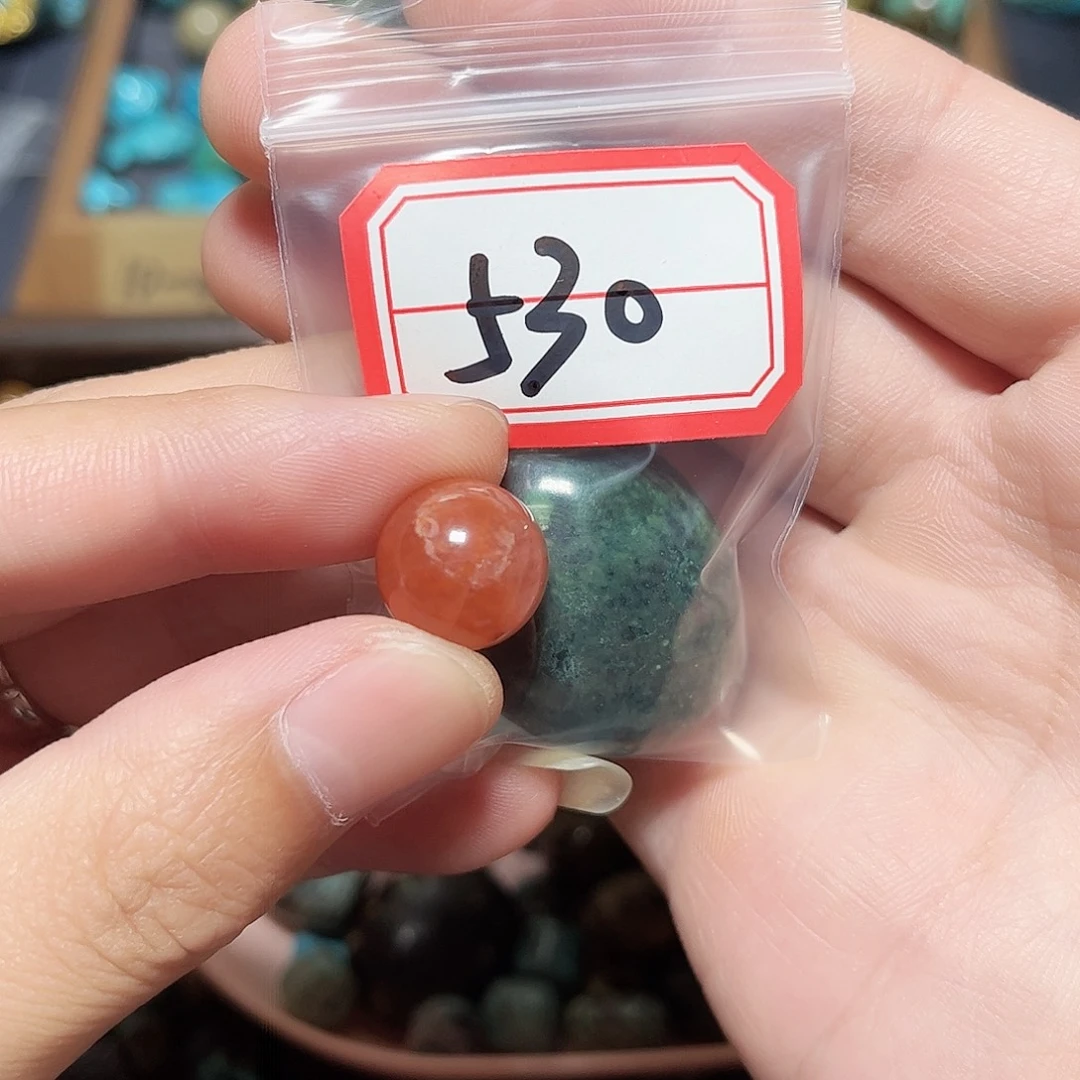 问***鼎玛瑙/玉髓未镶嵌圆珠桶珠老型手串！！