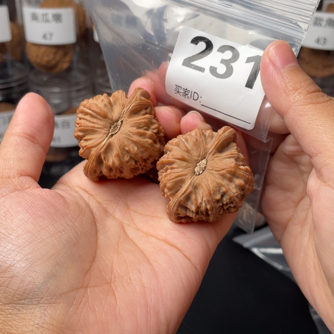 文玩核桃把件全品43闷白