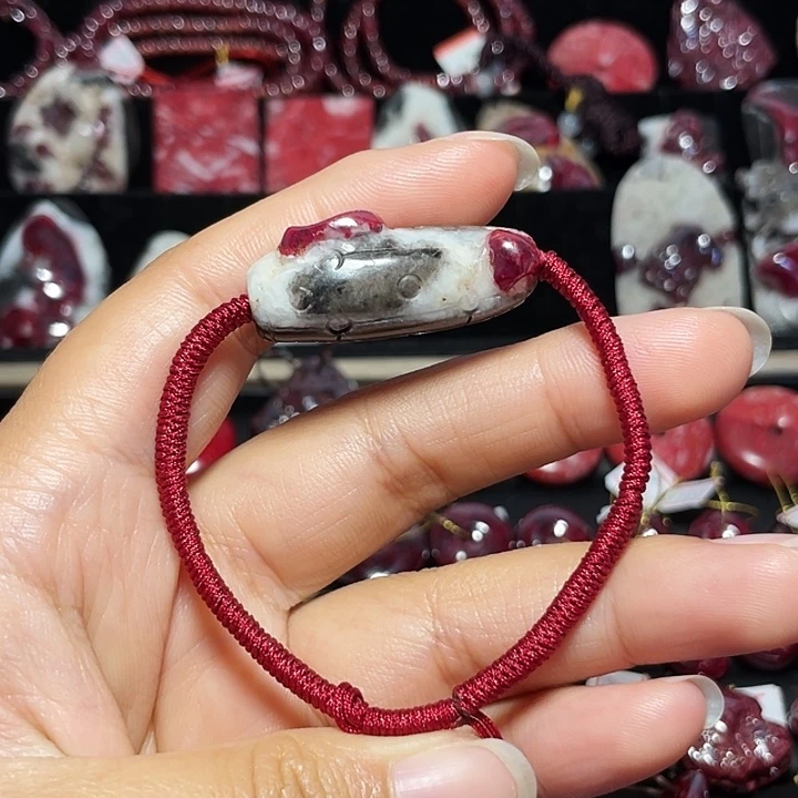 天然辰砂原石桶珠手链