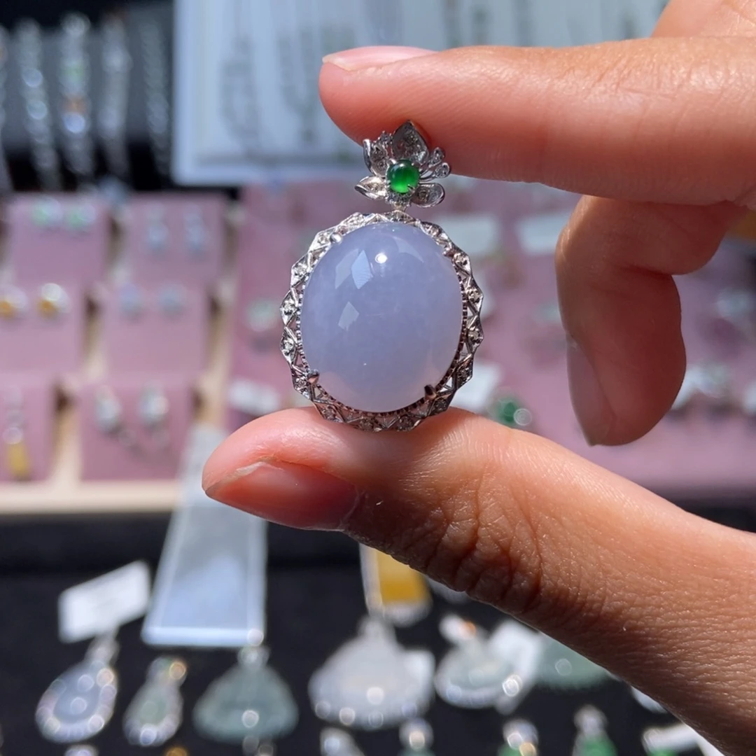 翡翠18K金镶嵌戒指纯天然缅甸翡翠A货吊坠