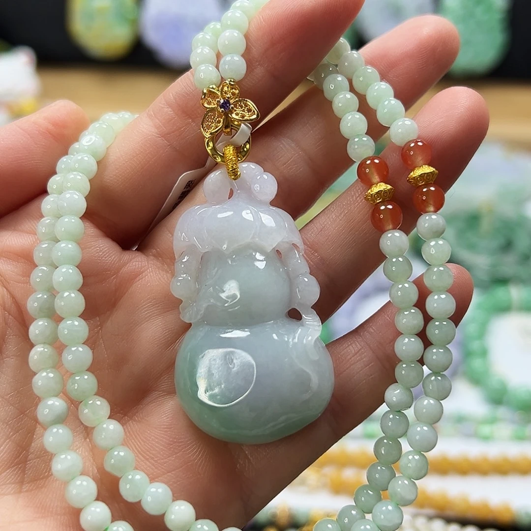 翡翠未镶嵌颈饰吊坠