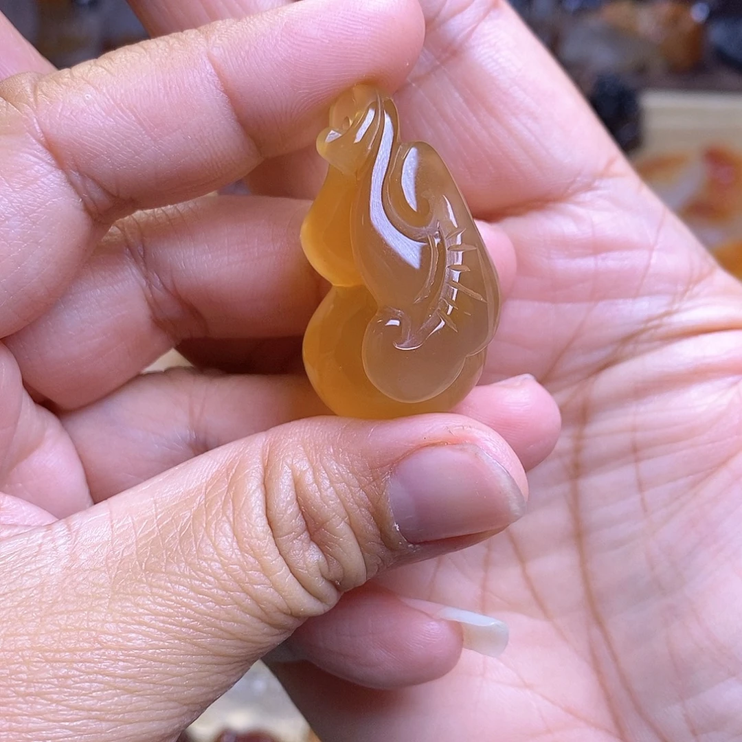 用***3玛瑙/玉髓未镶嵌颈饰