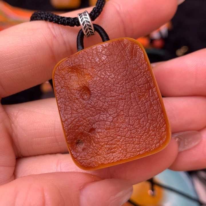 天然原矿切牌吊坠