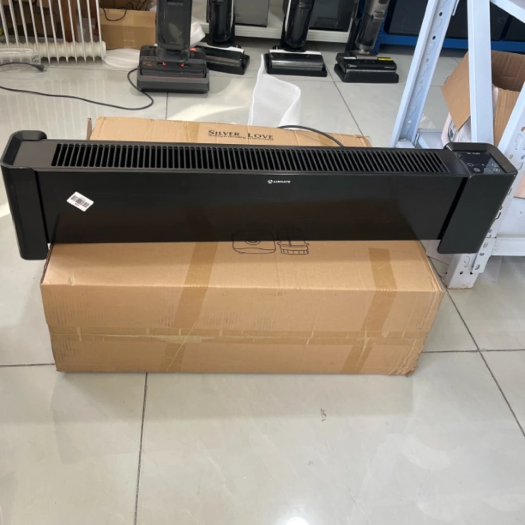 9新 Airmate/艾美特 踢脚线取暖器家用 轻微划痕 功能完好
