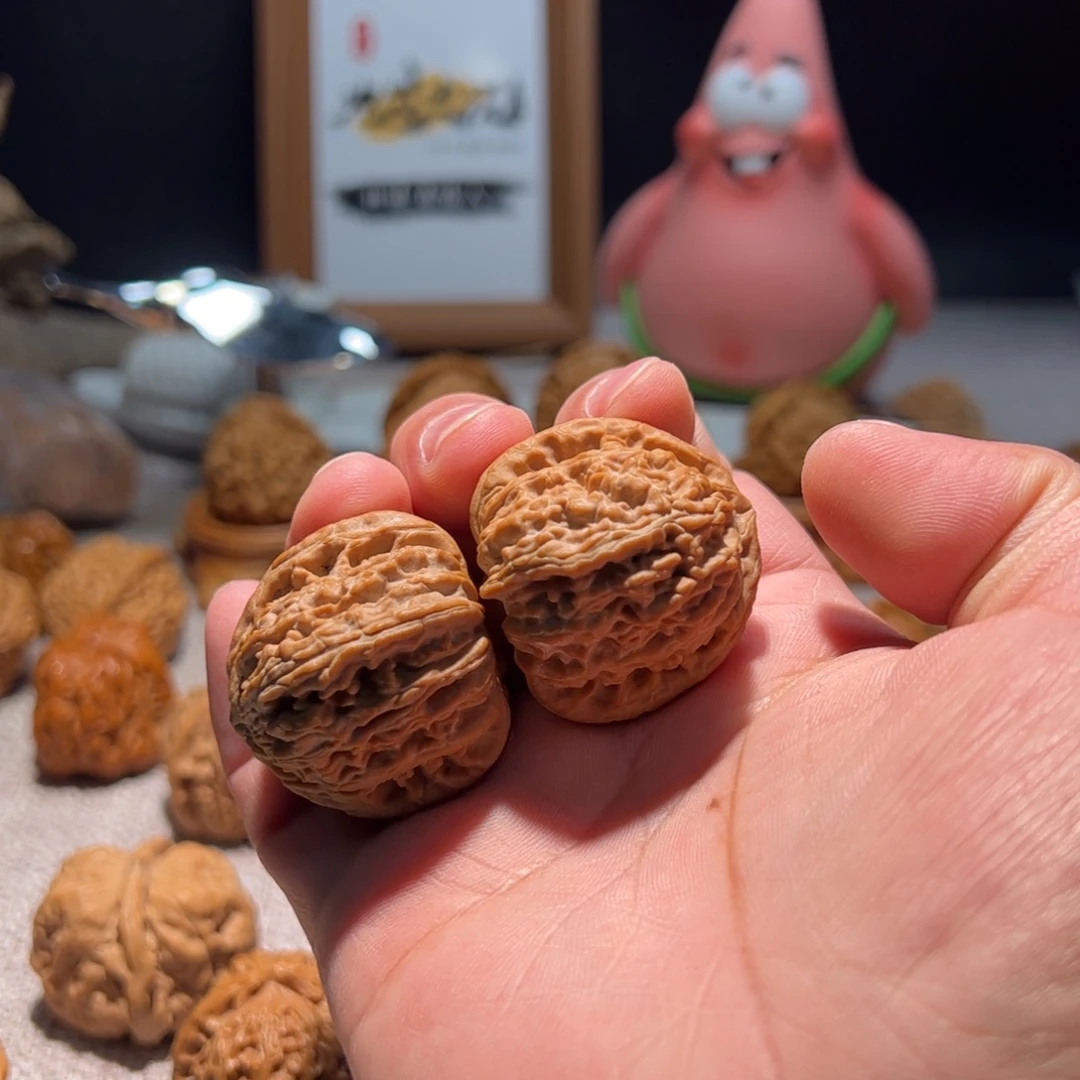 文玩核桃把件顾全品36三角白