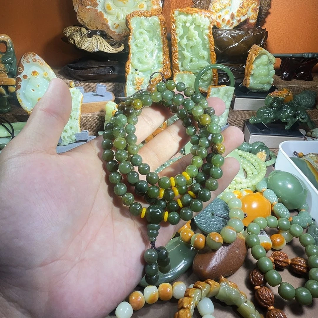 透闪石质玉未镶嵌珠宝奇石