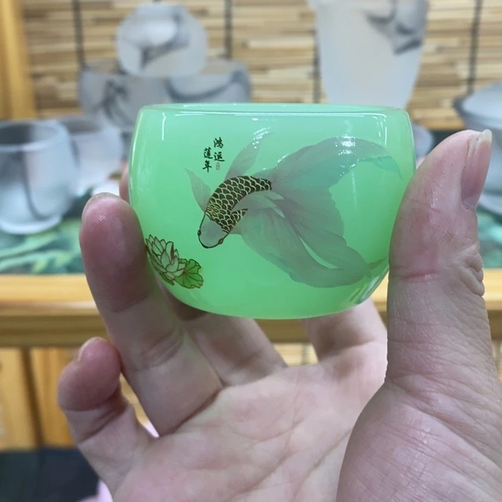 琉璃手工艺品浅绿鱼杯