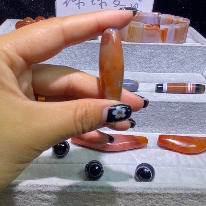 玛瑙/玉髓未镶嵌颈饰