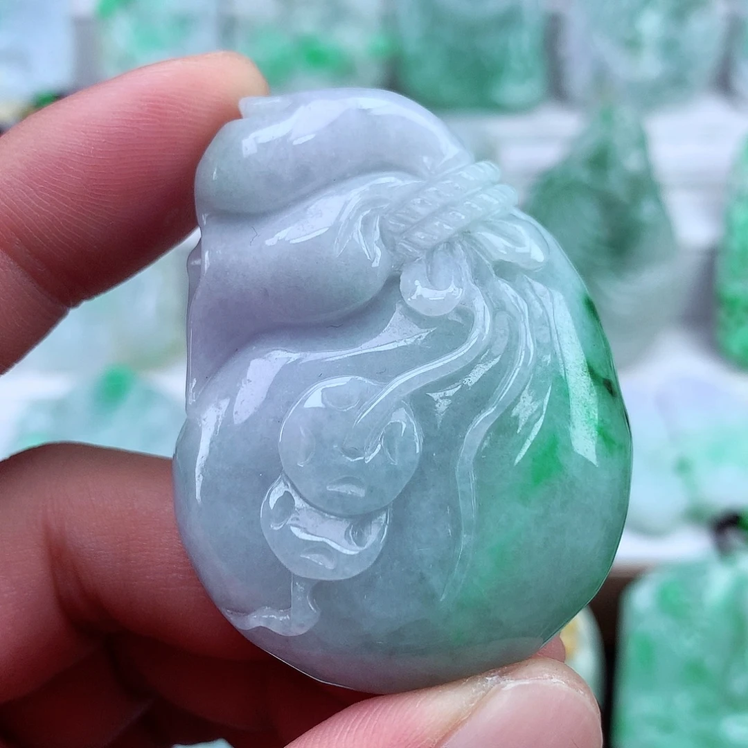 翡翠未镶嵌颈饰翡翠吊坠