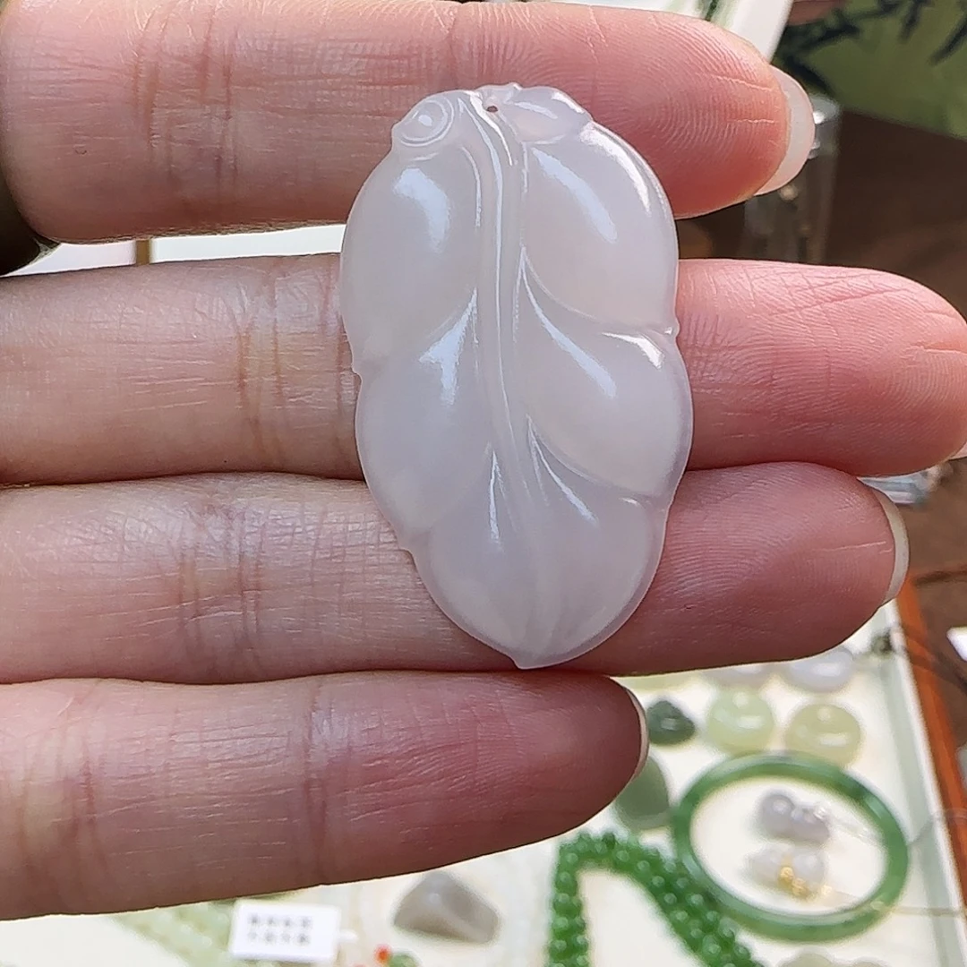 和田玉（糖玉）未镶嵌颈饰