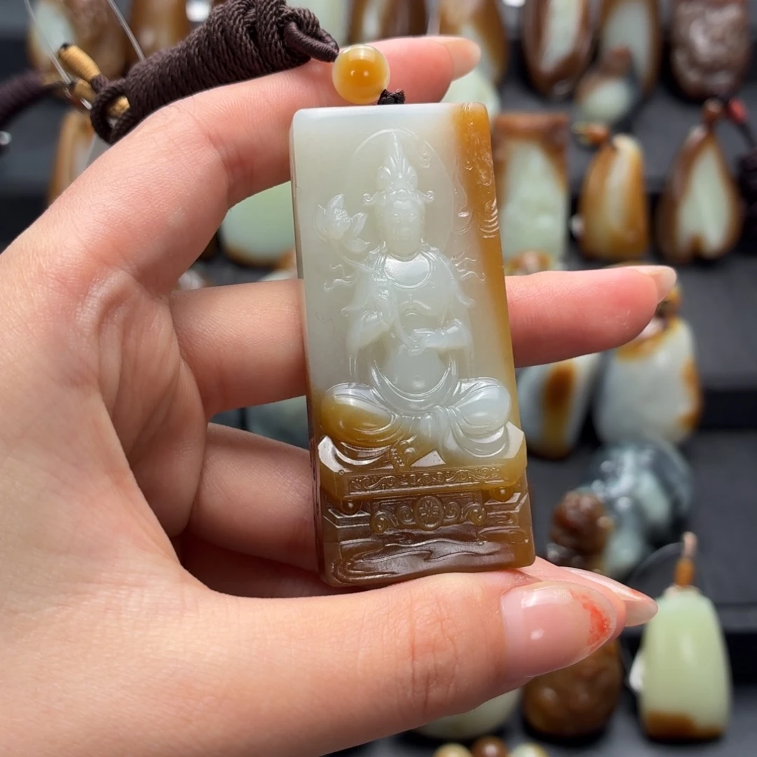 和田玉未镶嵌颈饰