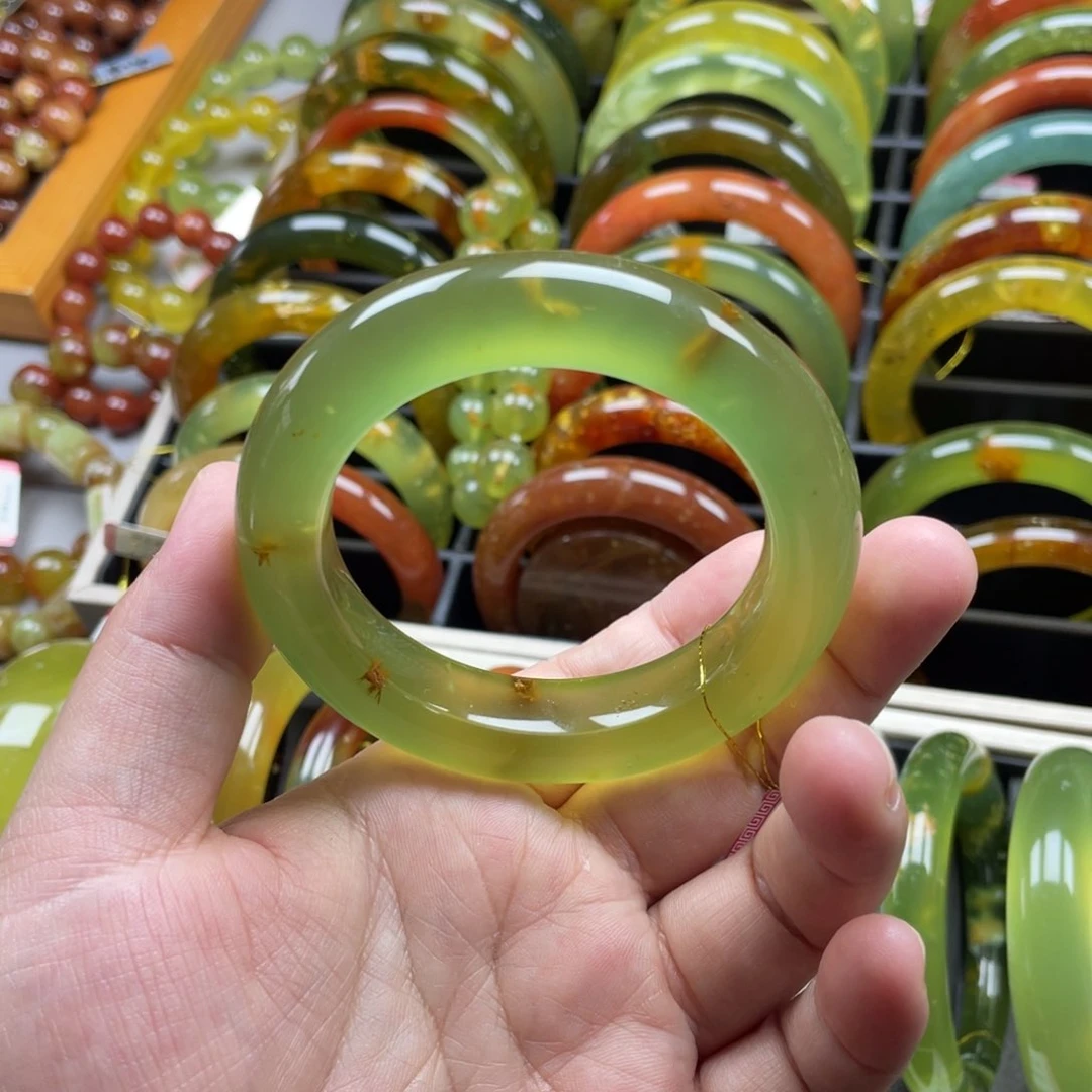 未镶嵌蛇纹石玉手镯