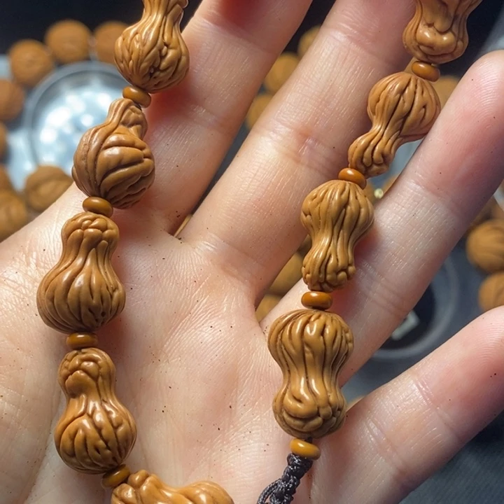 吊坠桃核秦岭山野生桃核