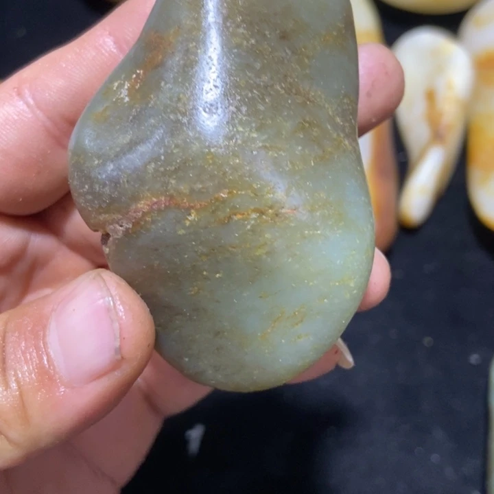 和田玉（糖玉）未镶嵌颈饰