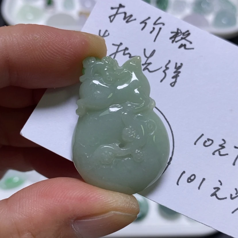 【闪购商品】吊坠(不含链)未镶嵌翡翠