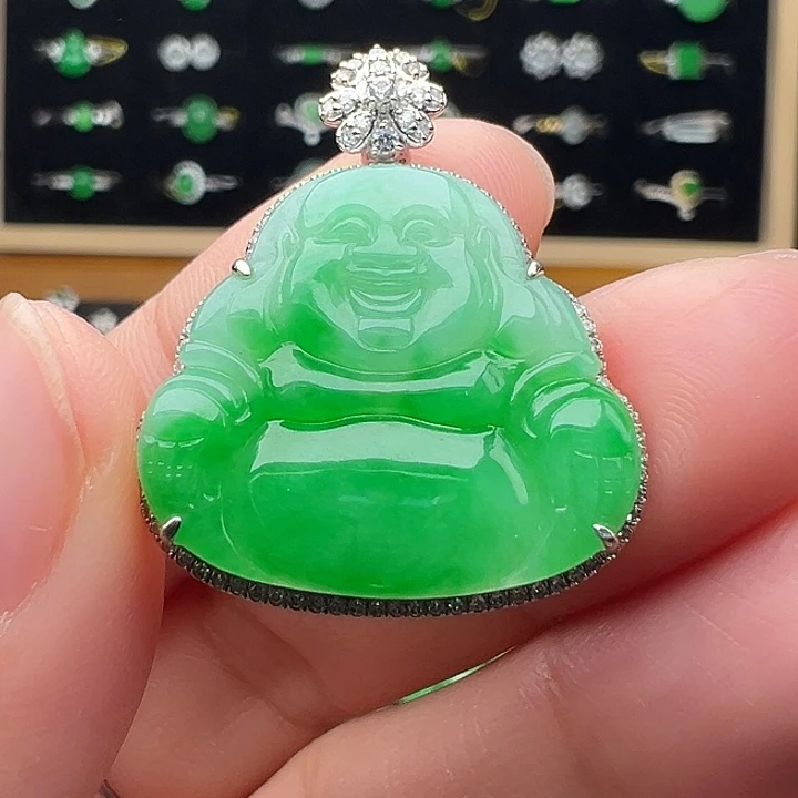 翡翠18K金镶嵌颈饰佛