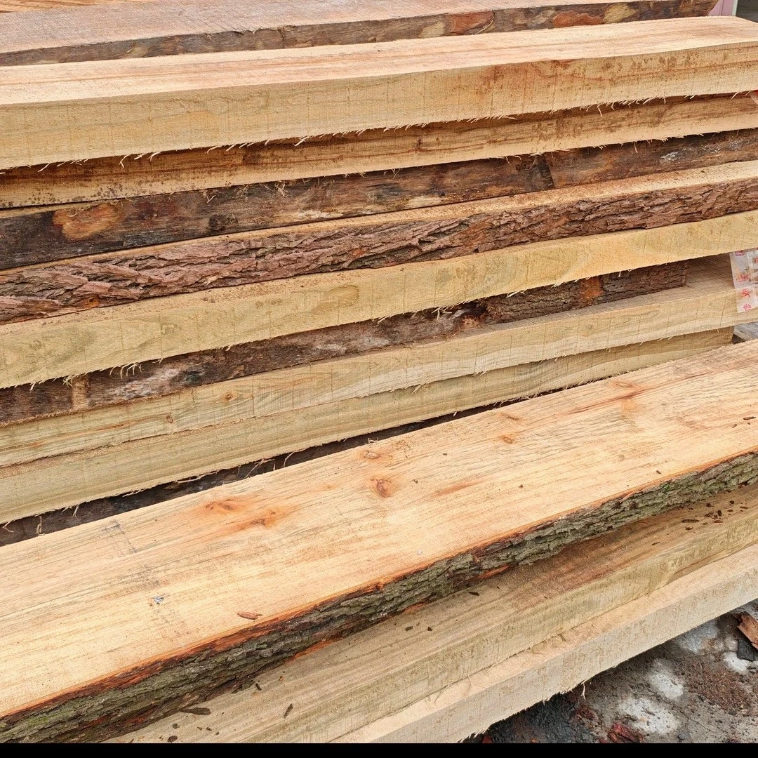 原材料木材，板材，树疤树立节，水分收缩缝属正常，介意慎拍