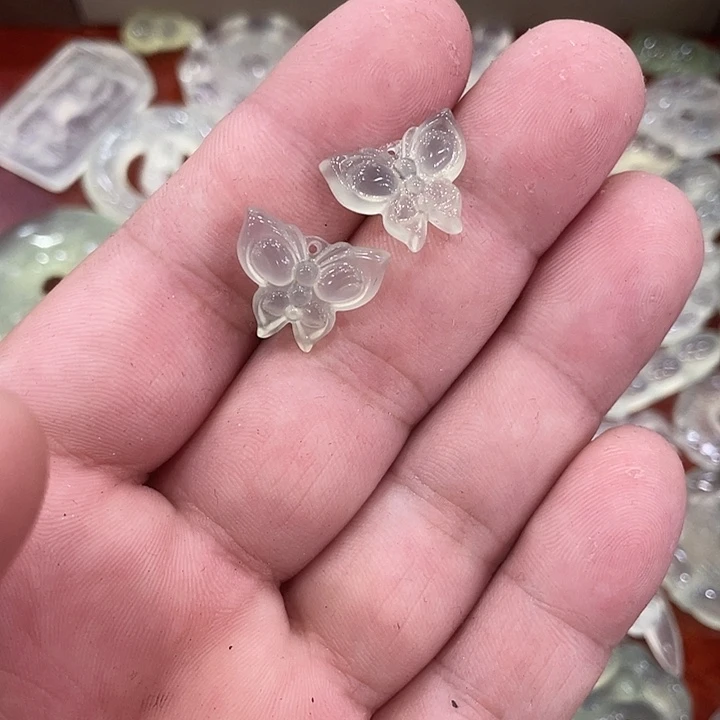 合金蛇纹石玉颈饰