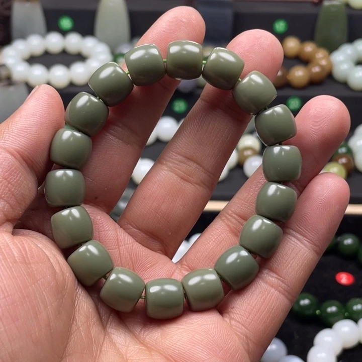 和田玉手串未镶嵌旭**升豆青卡12直切