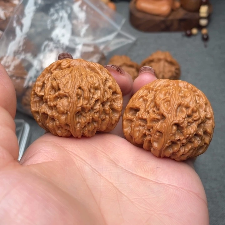 文玩核桃把件南疆石43全品